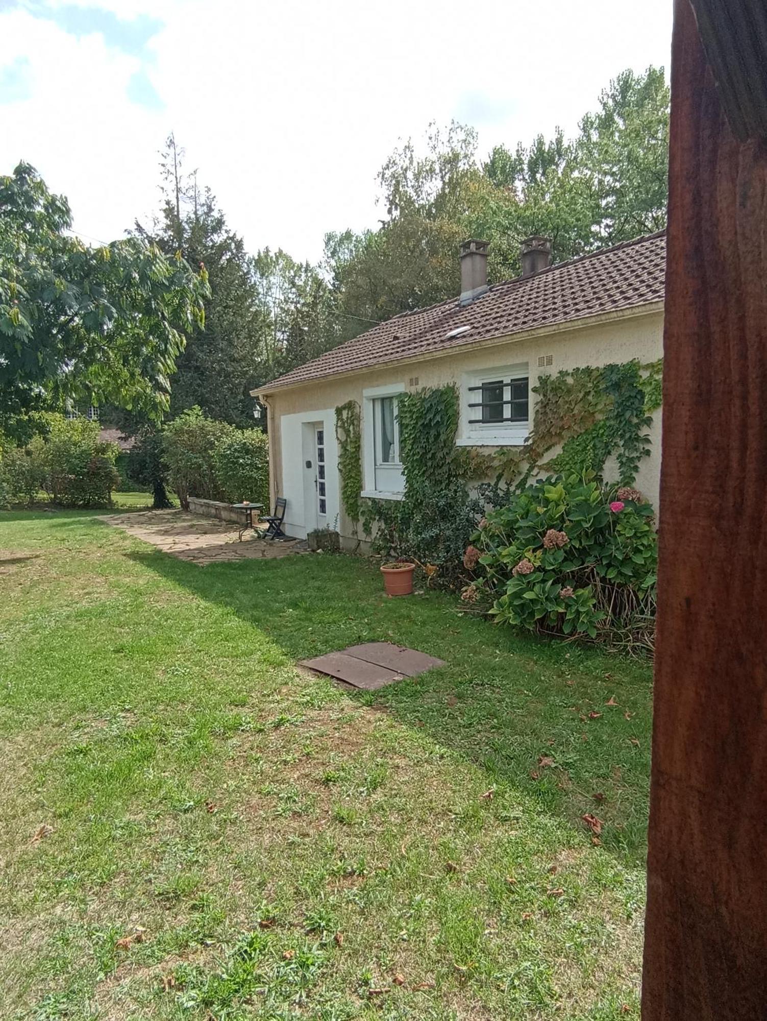 Maison De Village En Bord De Riviere Narcy Zewnętrze zdjęcie